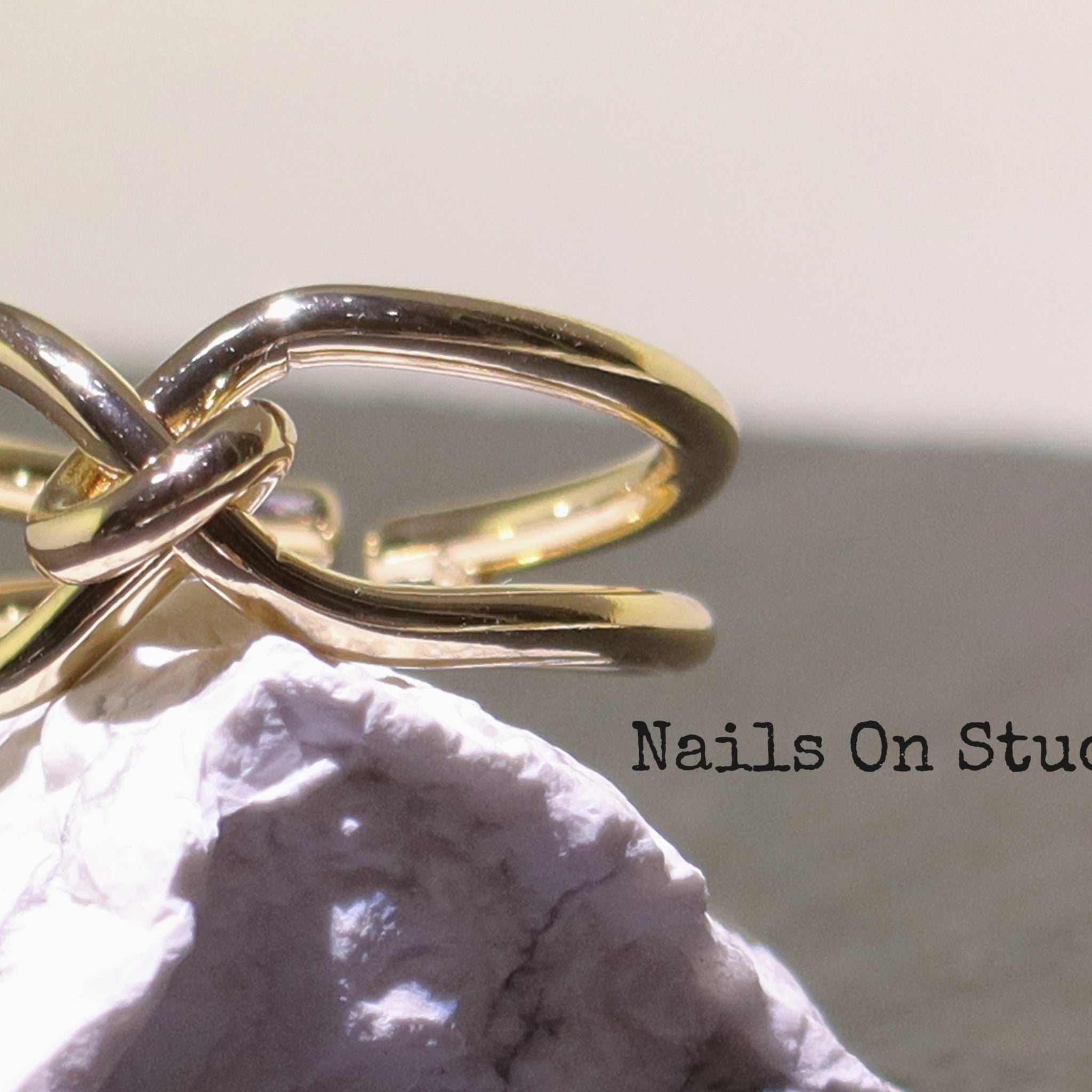 Golden Infinity Knot Ring